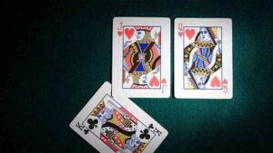 Tại sao người chơi luôn săn đón Sáp trong bài 3 cây?