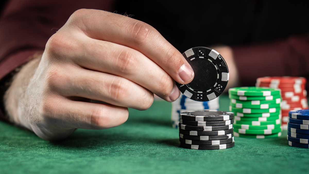Các thủ thuật đặt cược Poker Kubet kinh điển